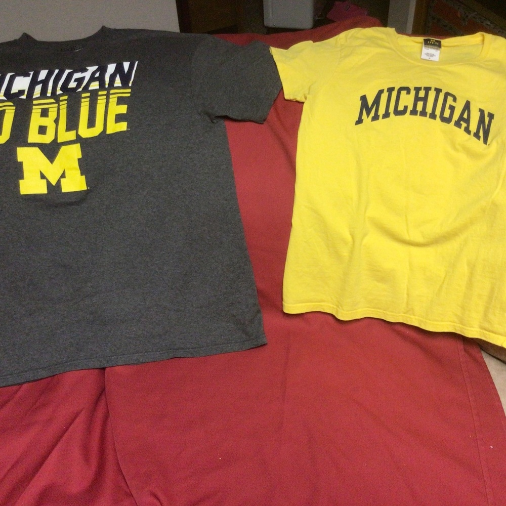 NCAA MICHIGAN Wolverines 2 tshirts
